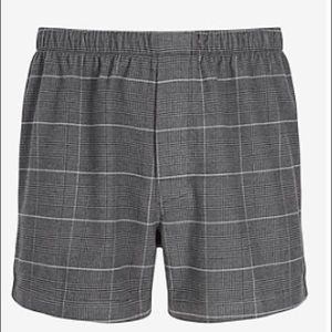 NWT EXPRESS STRETCH FLANNEL BOXERS SIZE LARGE 34-37 WAIST